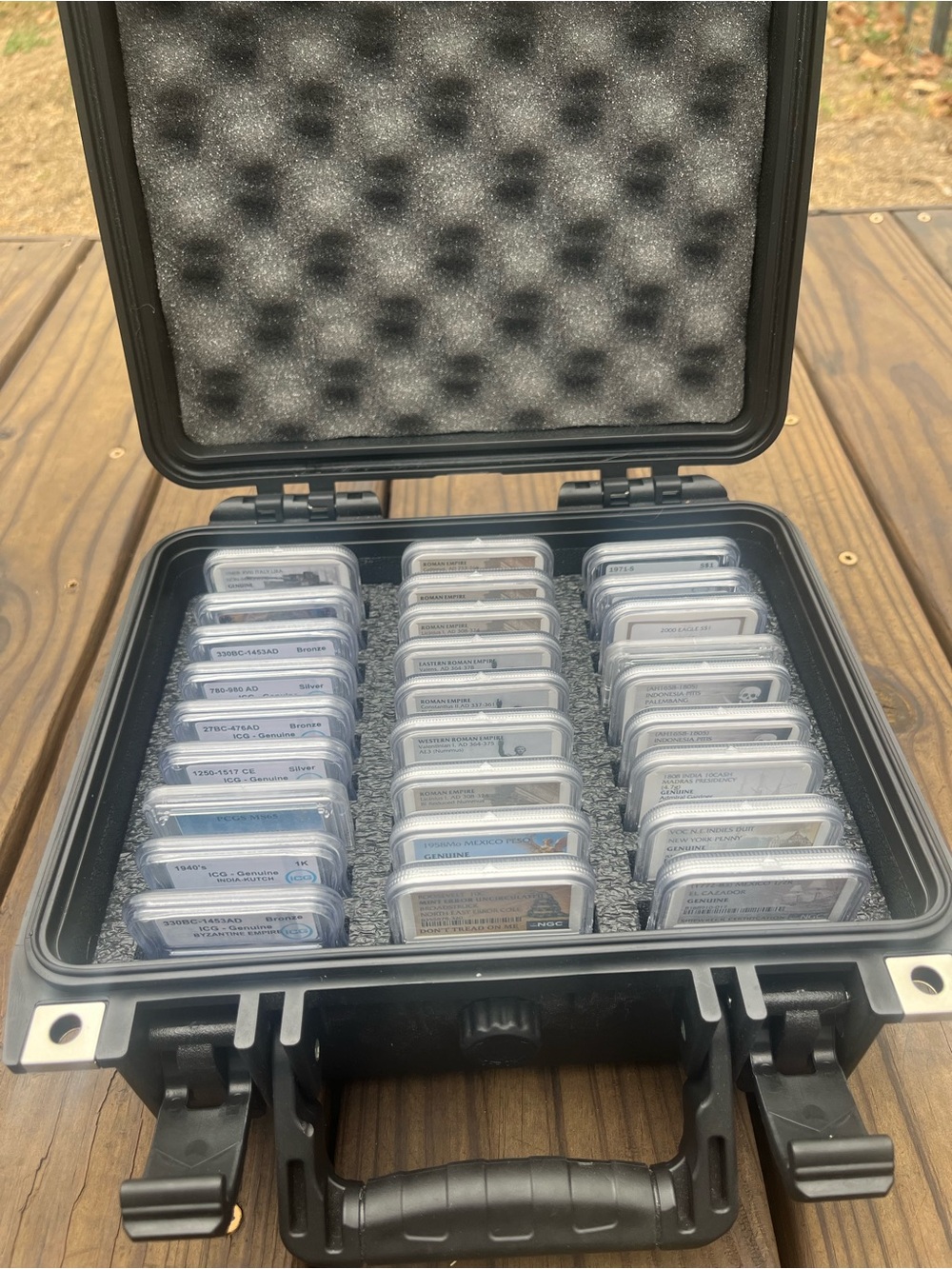 Grated coin bundle you get all graded 40 coins in total and including case!